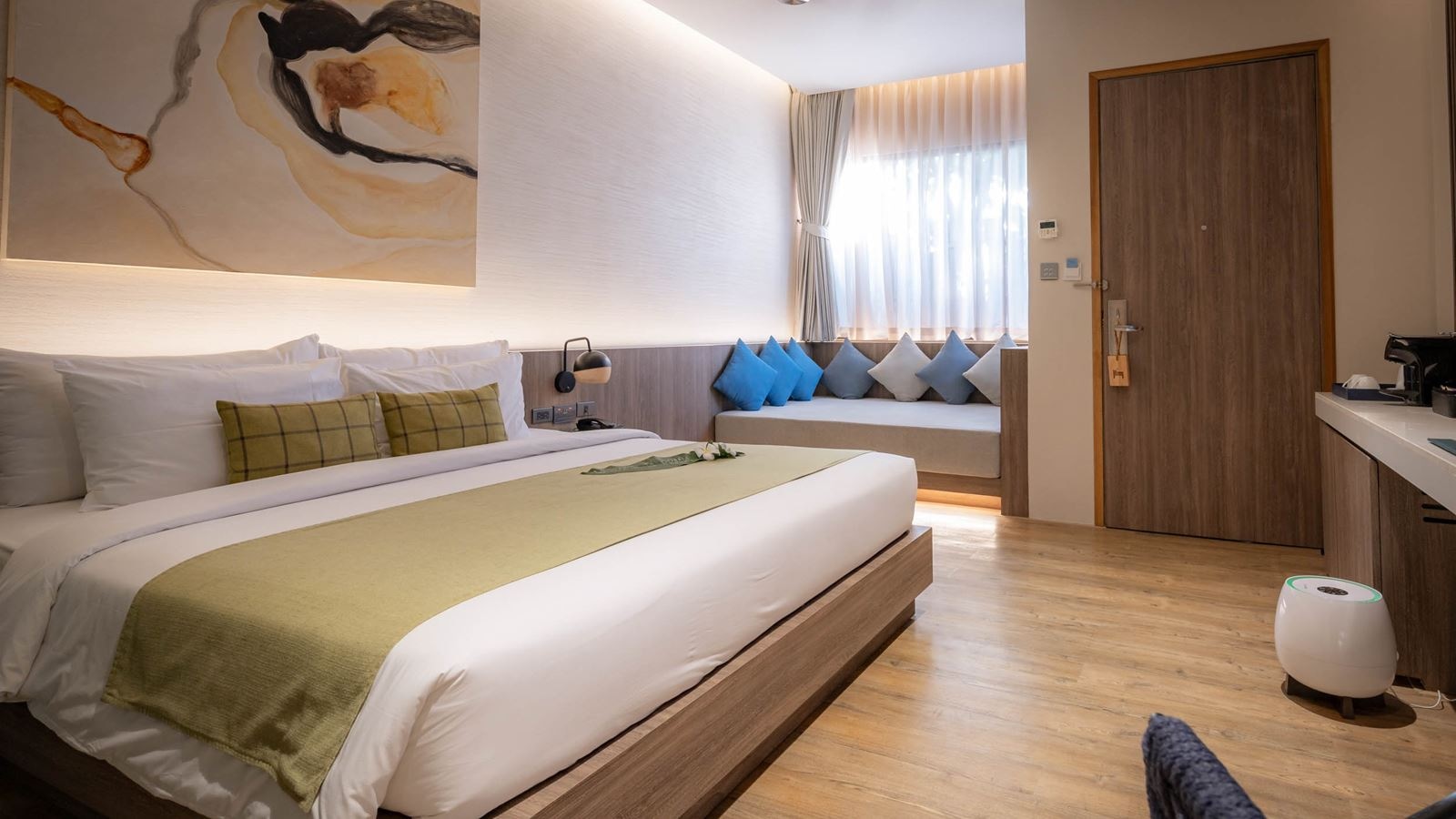 rooms-adjoining-king-rooms-with-plunge-pool