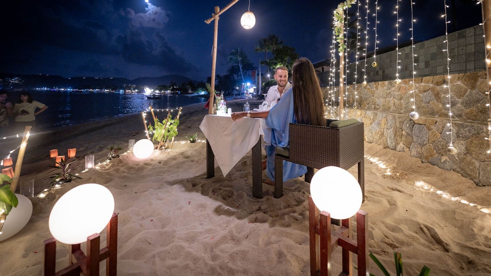 restaurants-tropikana-beach-bistro