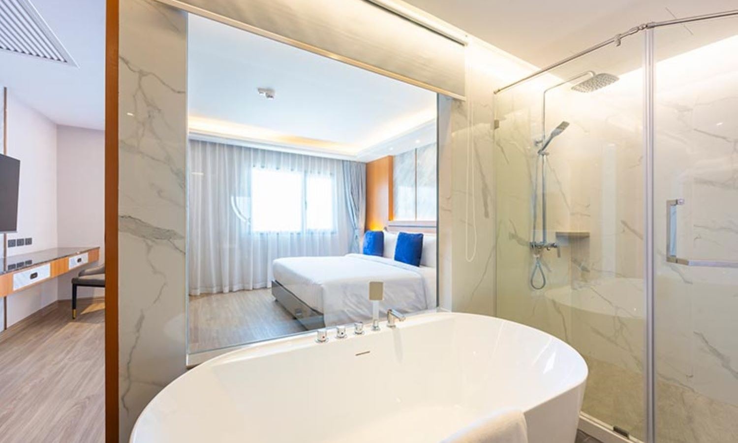 rooms-family-suite-garden-view