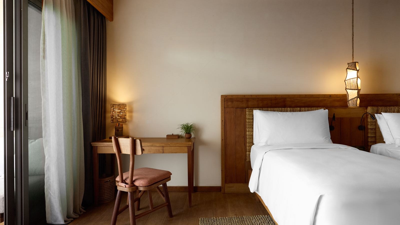 rooms-deluxe-garden-view