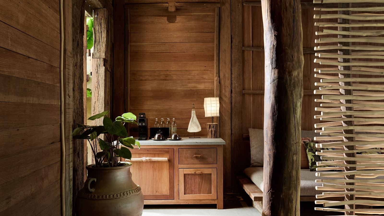 rooms-one-bedroom-pool-villa-seaview