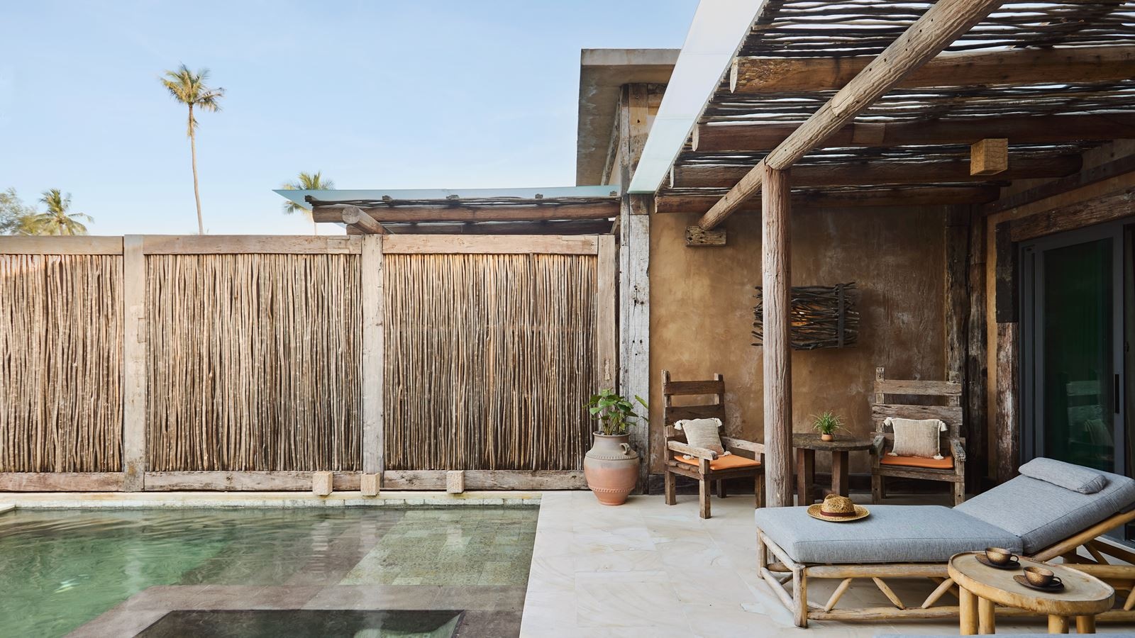 rooms-one-bedroom-pool-villa-seaview