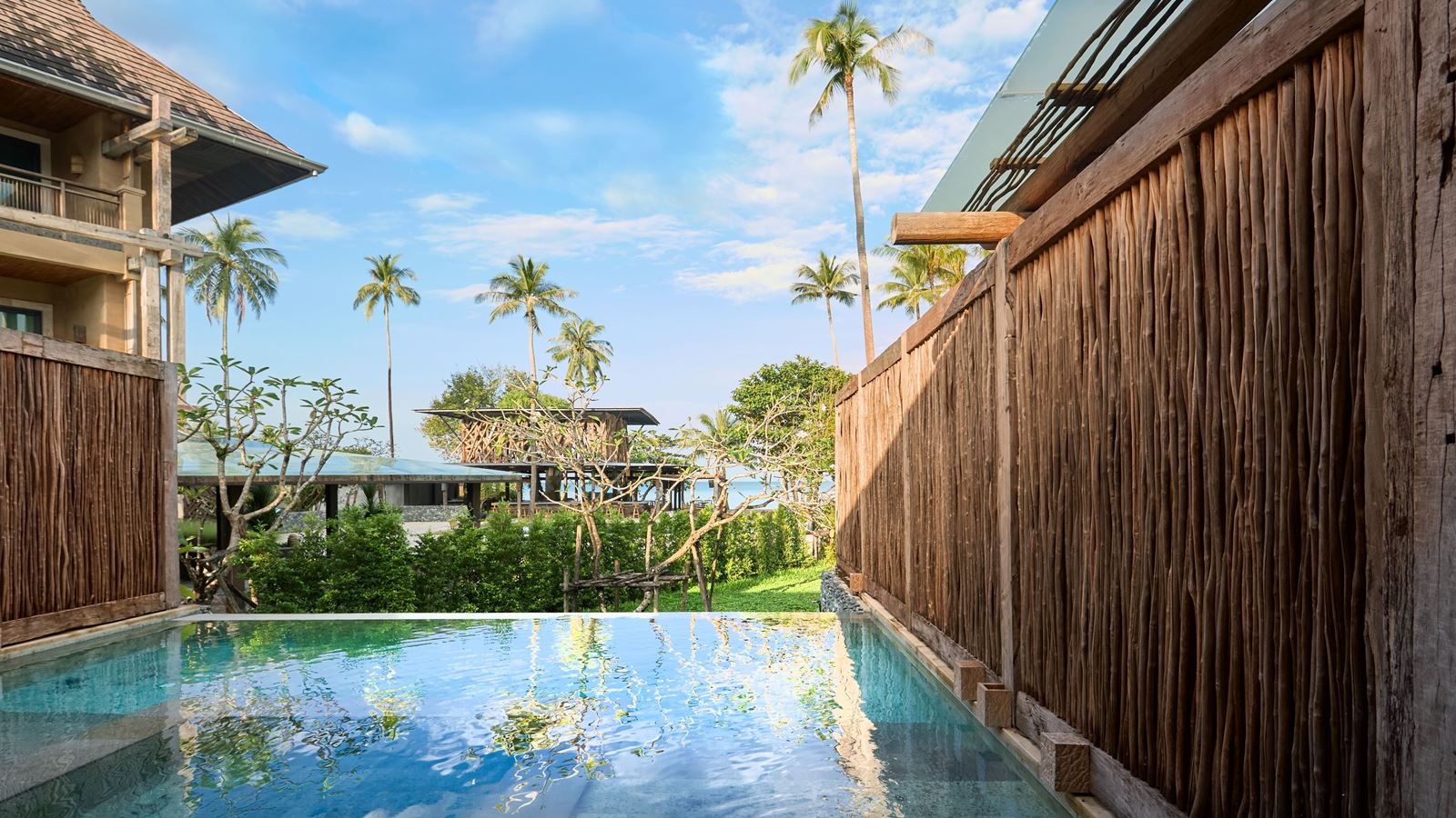 rooms-one-bedroom-pool-villa