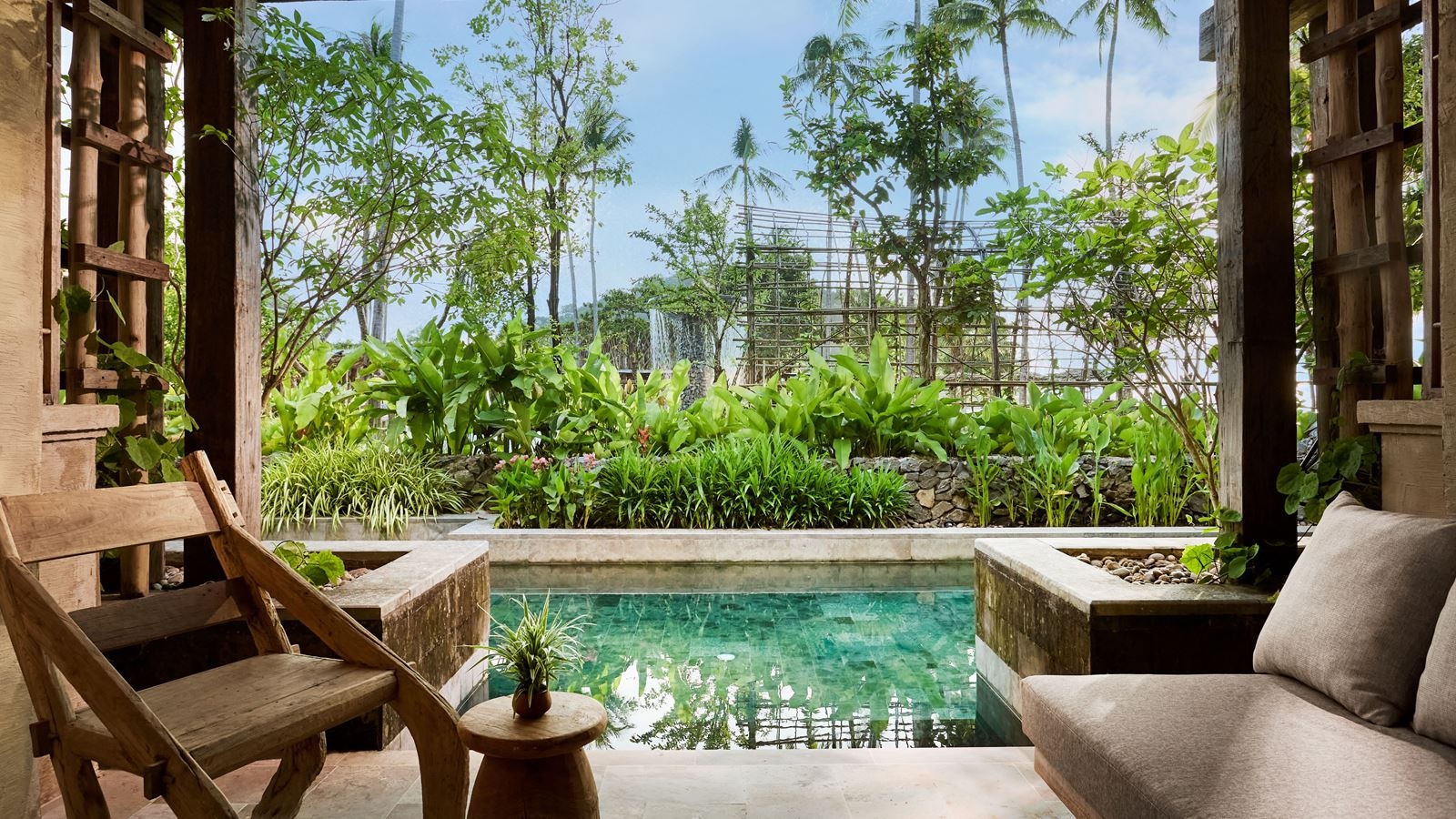 rooms-grand-sea-view-pool-access