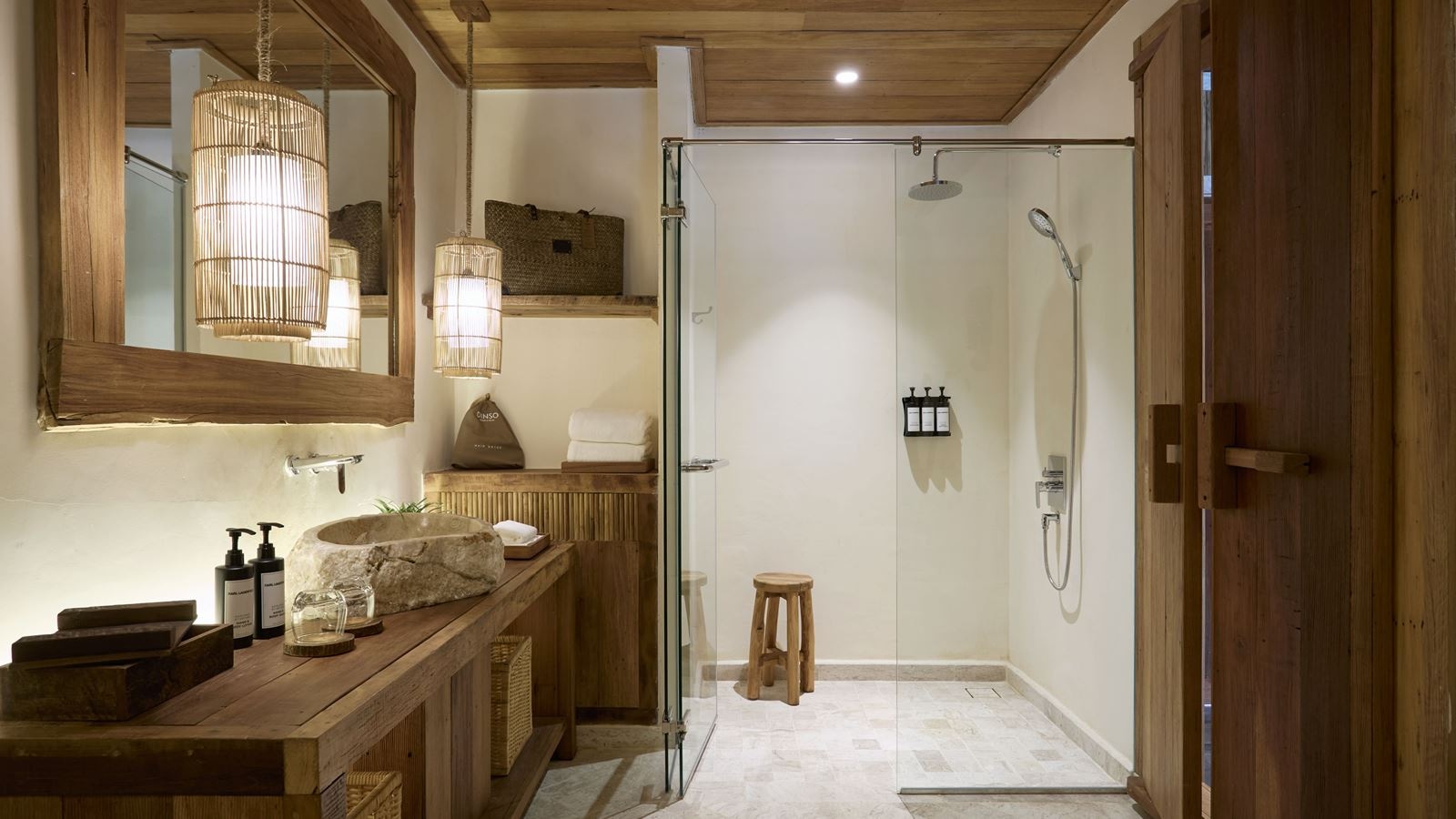 rooms-grand-sea-view-pool-access