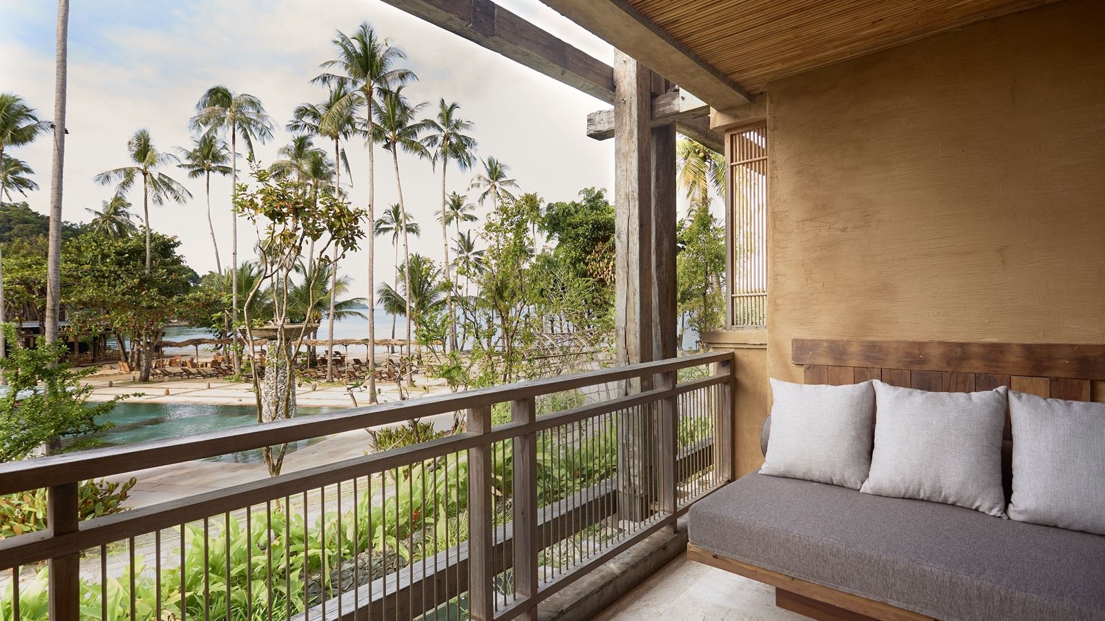 rooms-grand-sea-view