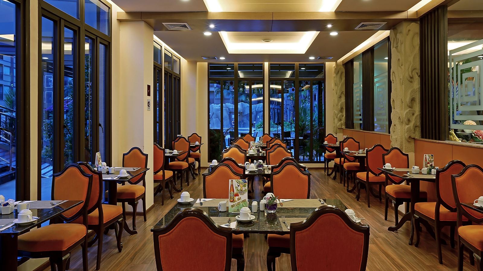 restaurants-the-square-restaurant