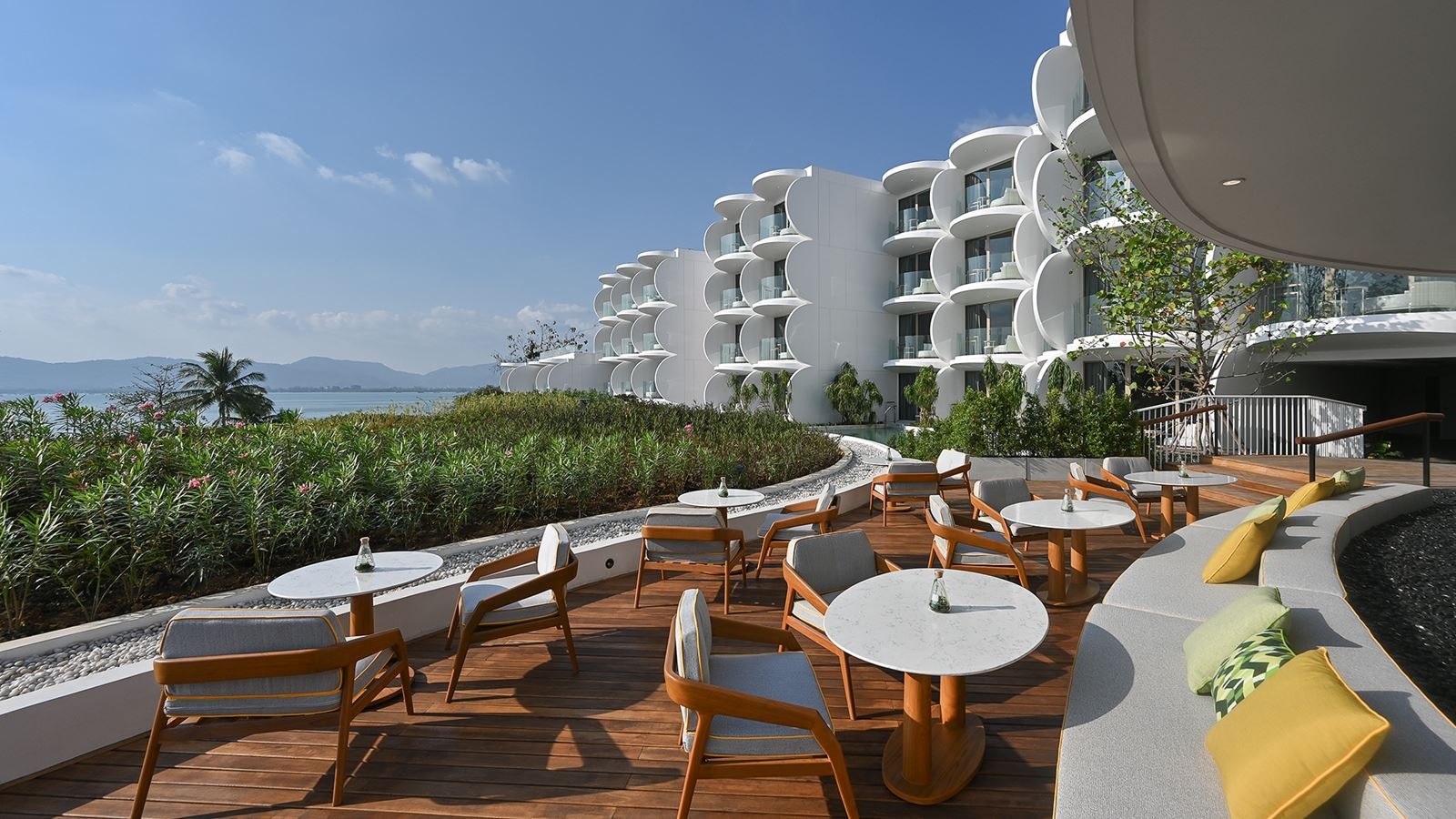 restaurants-bar-botan