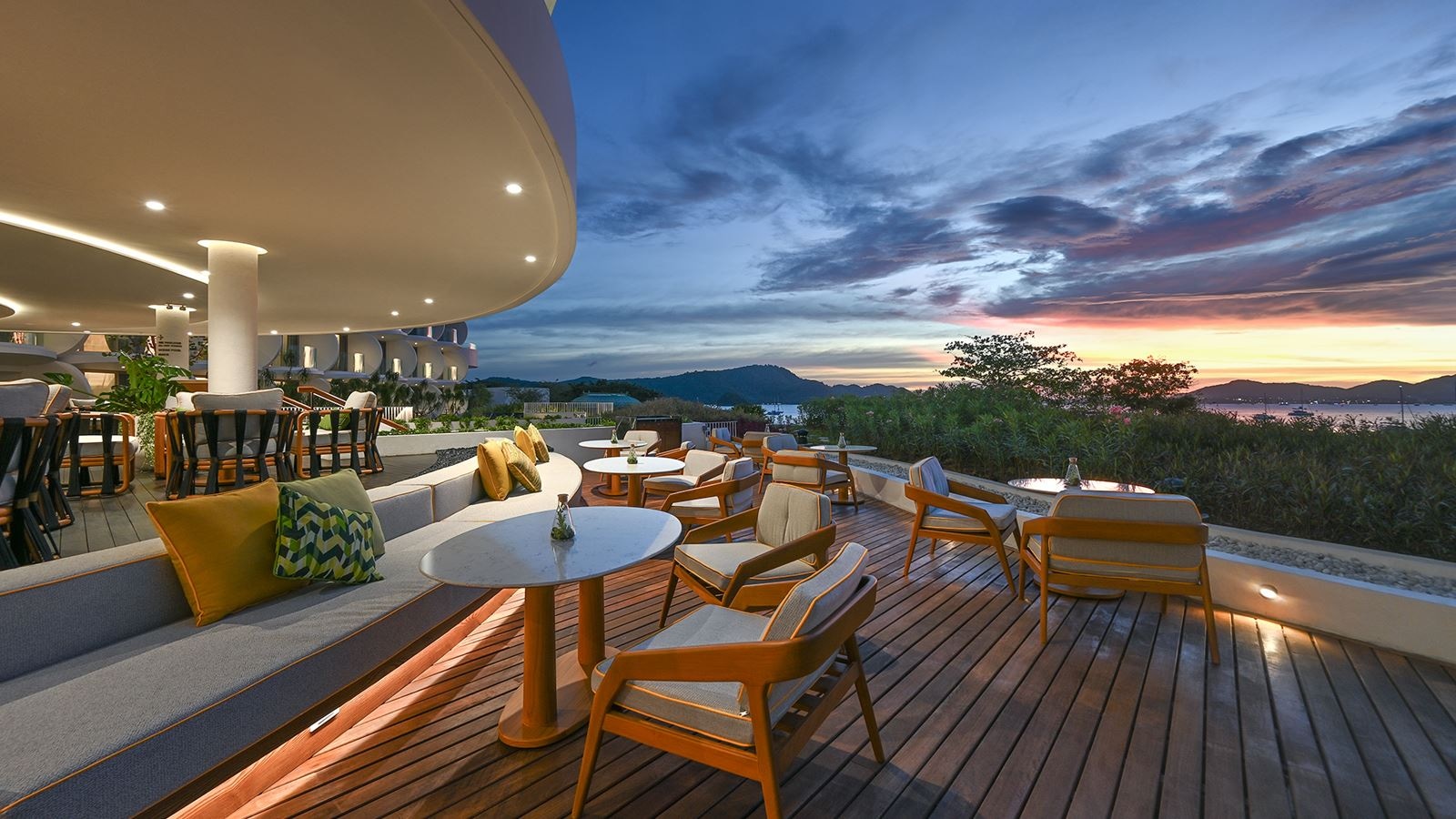 restaurants-bar-botan