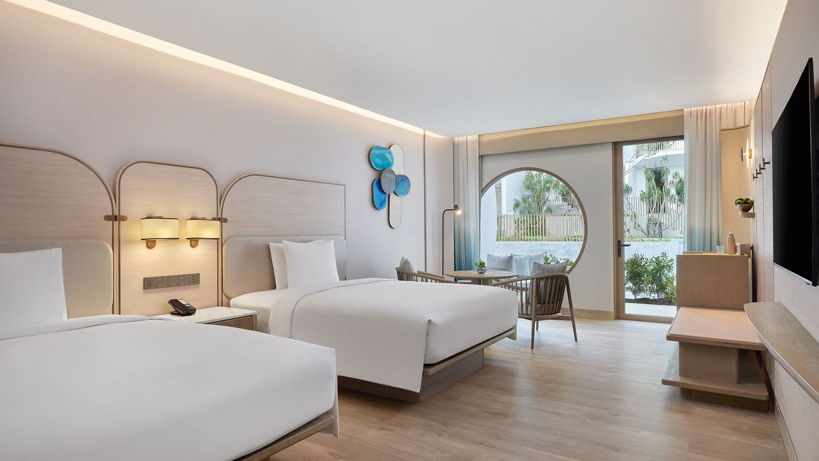 rooms-deluxe-pool-access