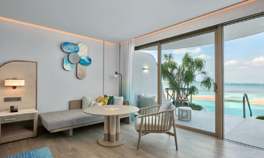 rooms-oceanfront-pool-access