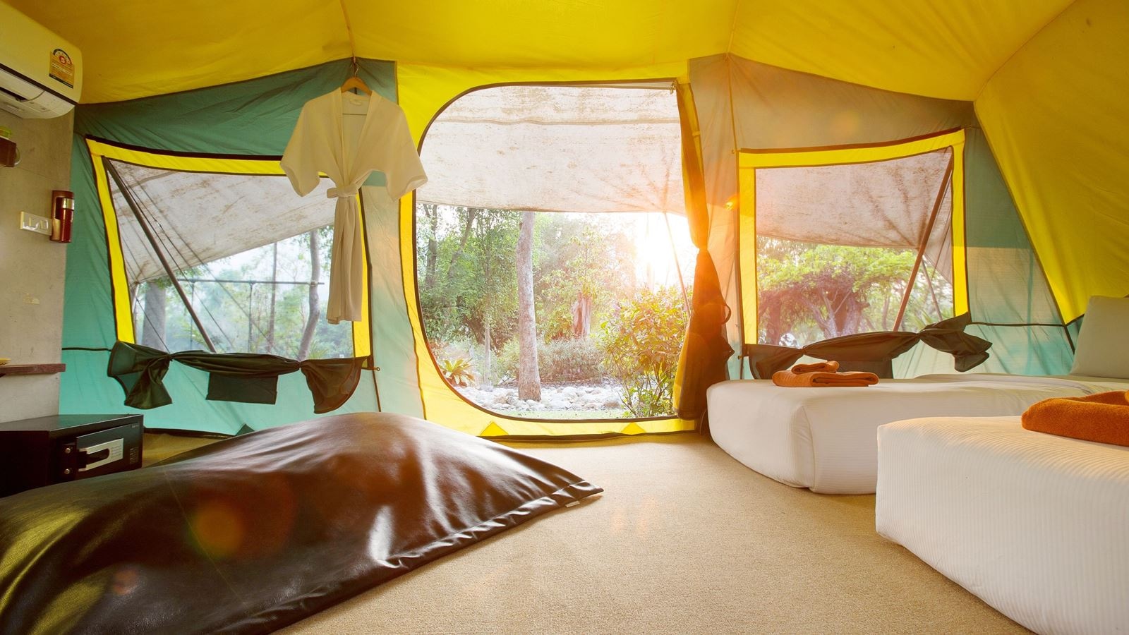 rooms-tent-river-front