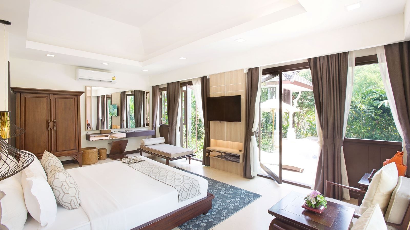 rooms-1bedroom-pool-villa