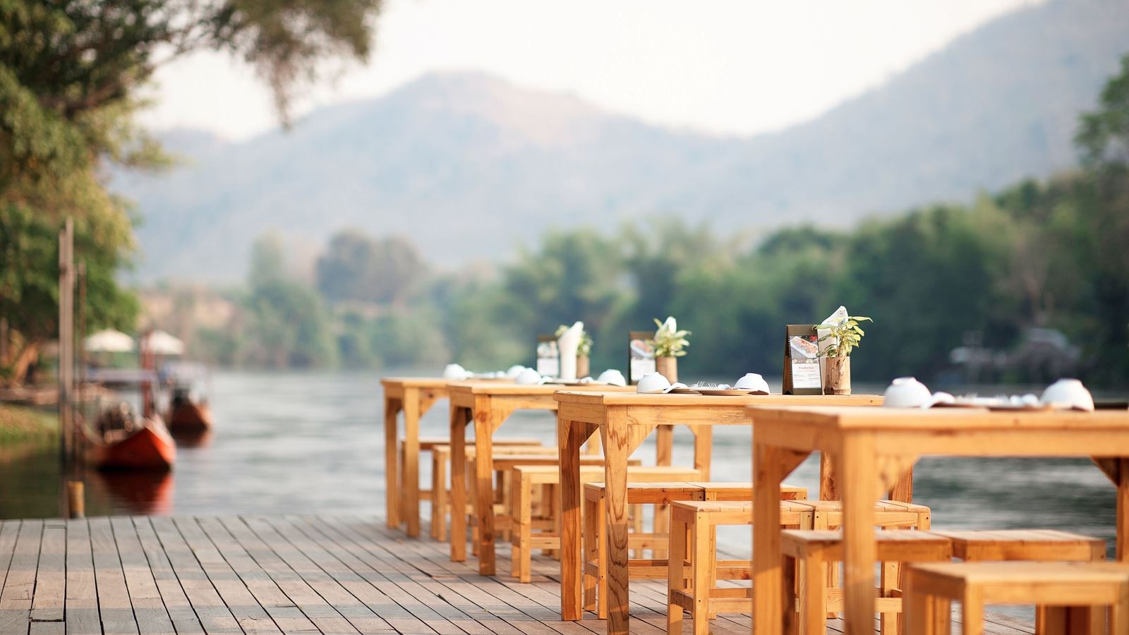 restaurants-river-romance