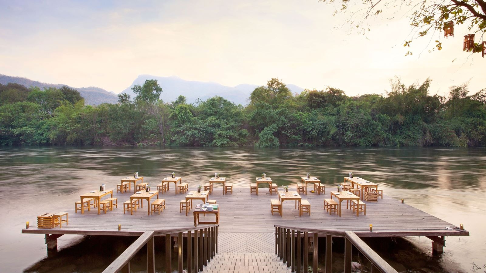 restaurants-river-romance