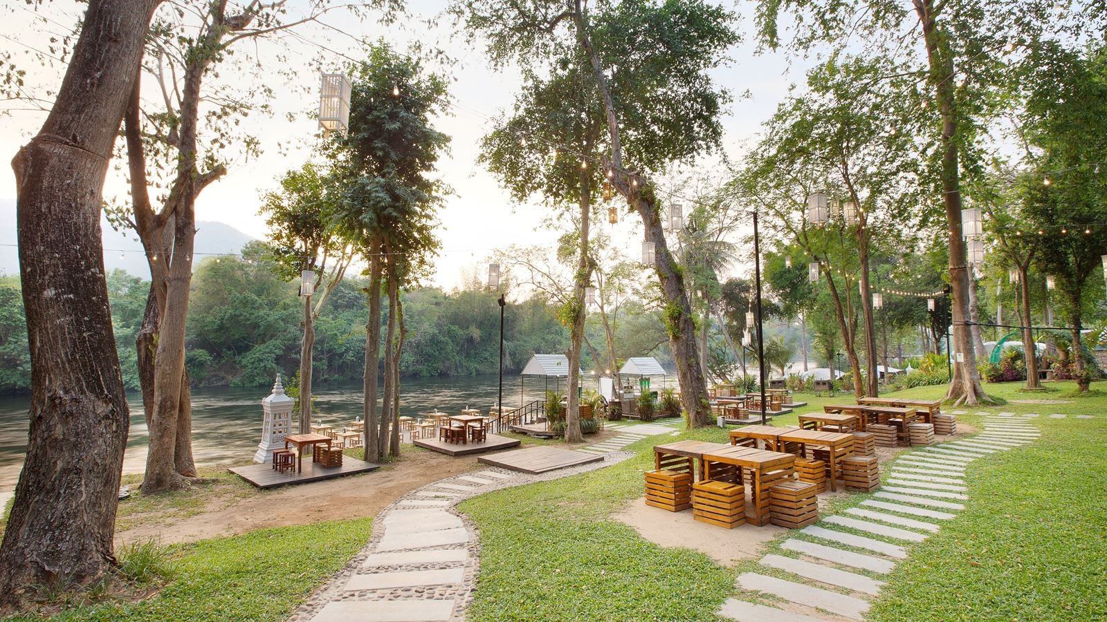 restaurants-river-romance