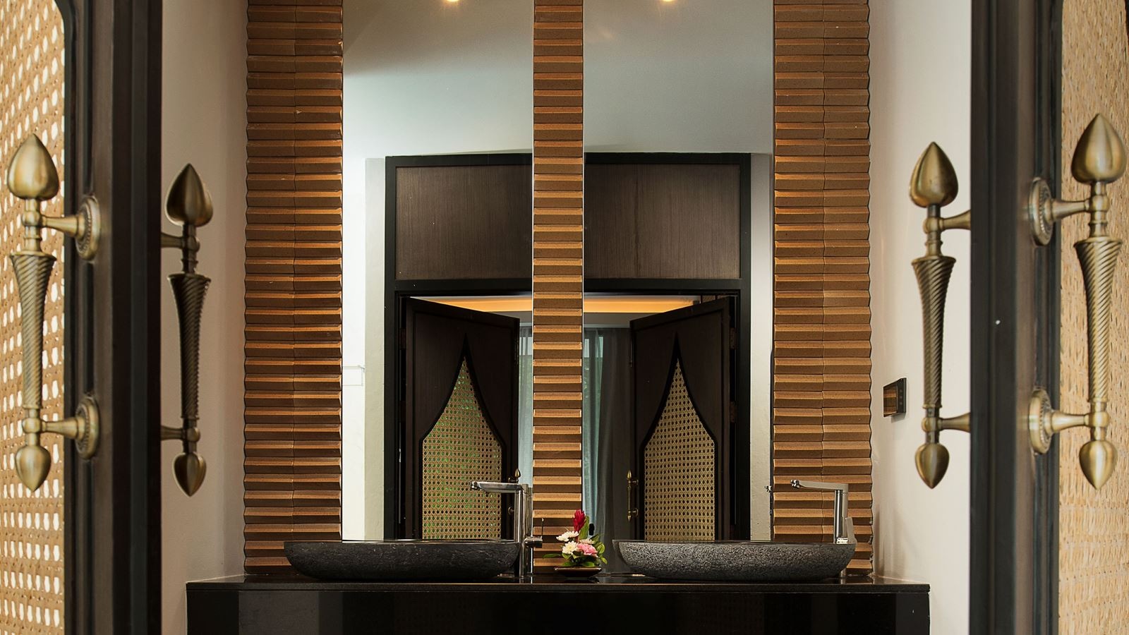 rooms-executive-suite