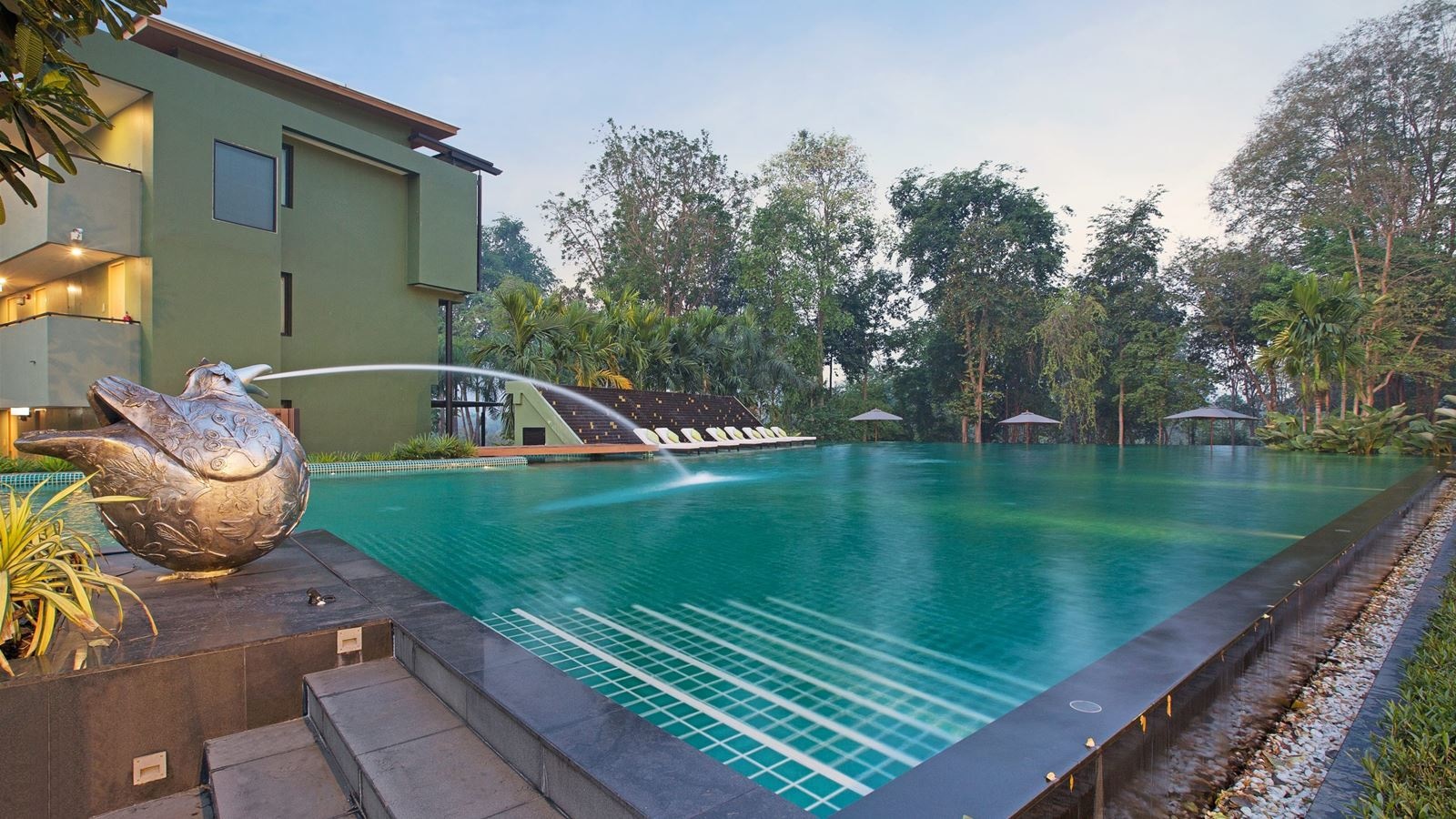 pools-outdoor-pool