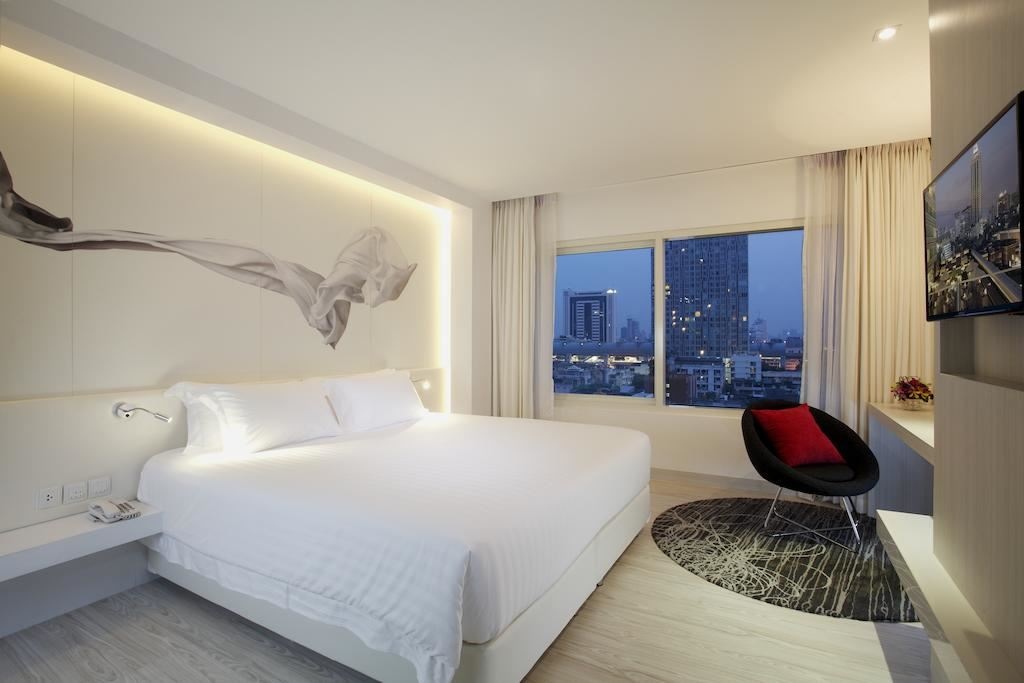 rooms-deluxe-city-view