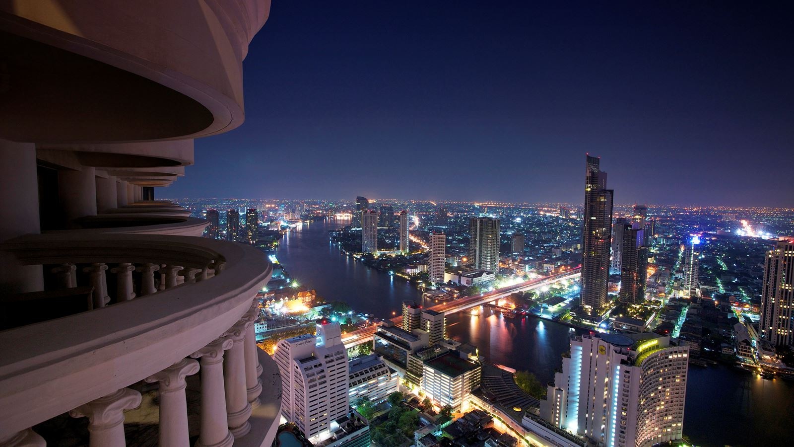 rooms-tower-suite-club-river-view