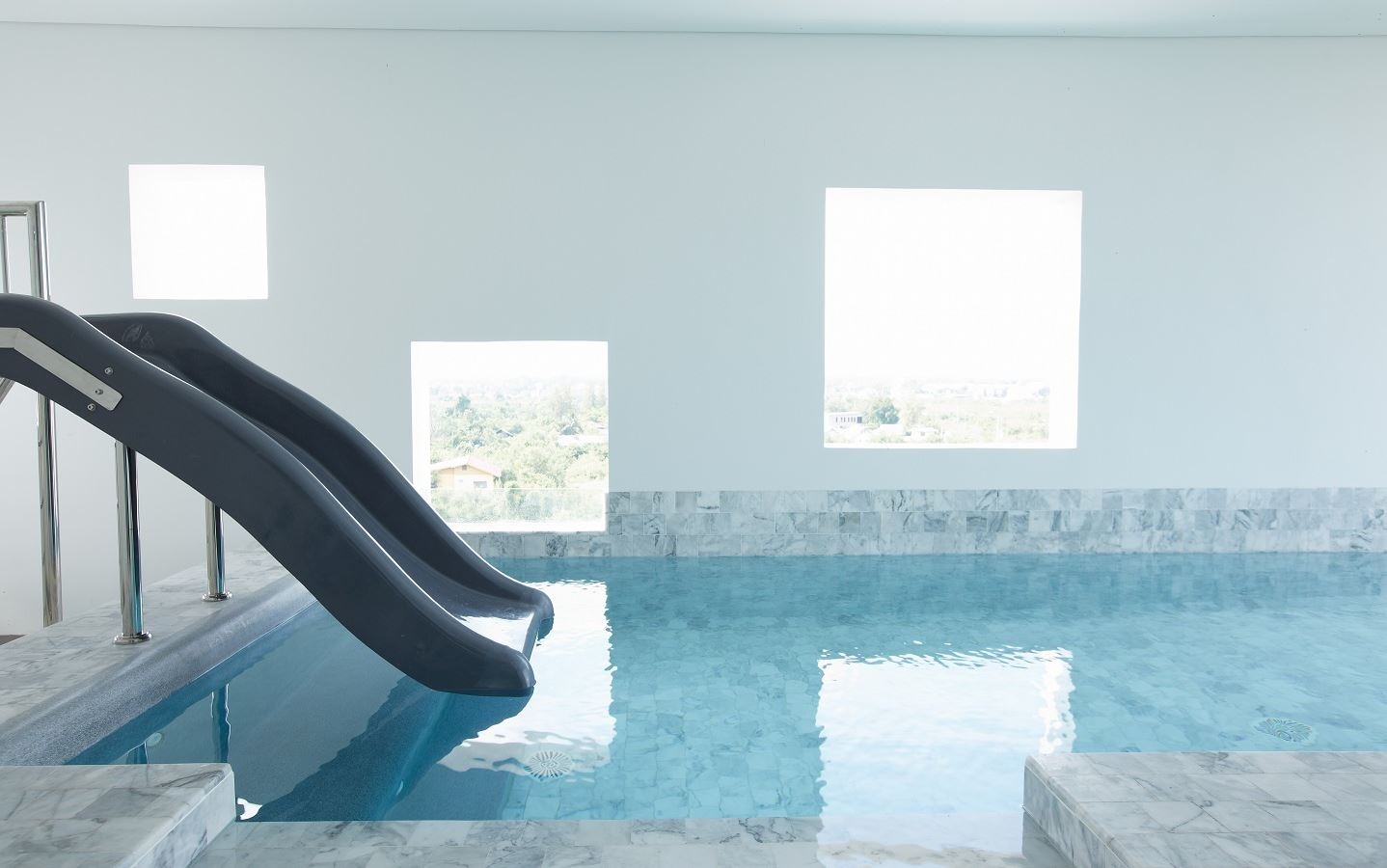 rooms-family-suite-with-slider