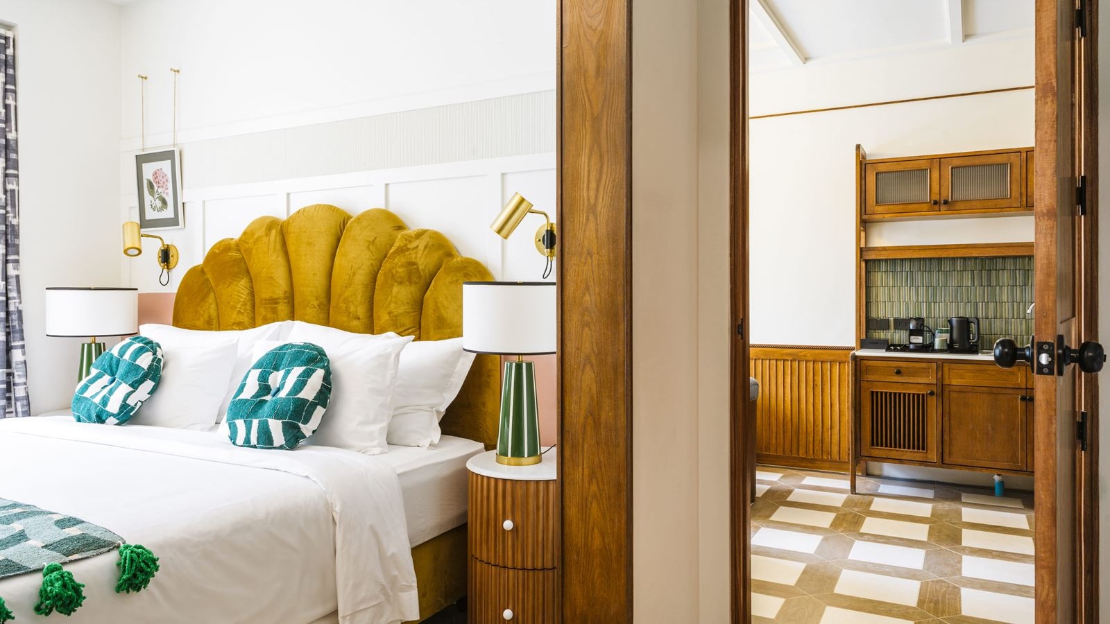 rooms-onebedroom-lagoon-suite-villa