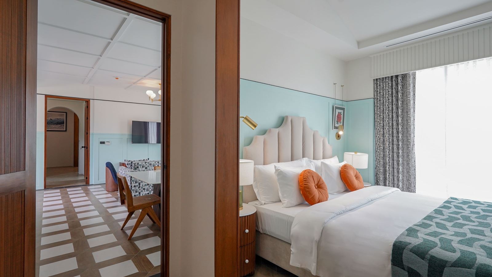 rooms-sol-twobedroom-lagoon-suite-villa