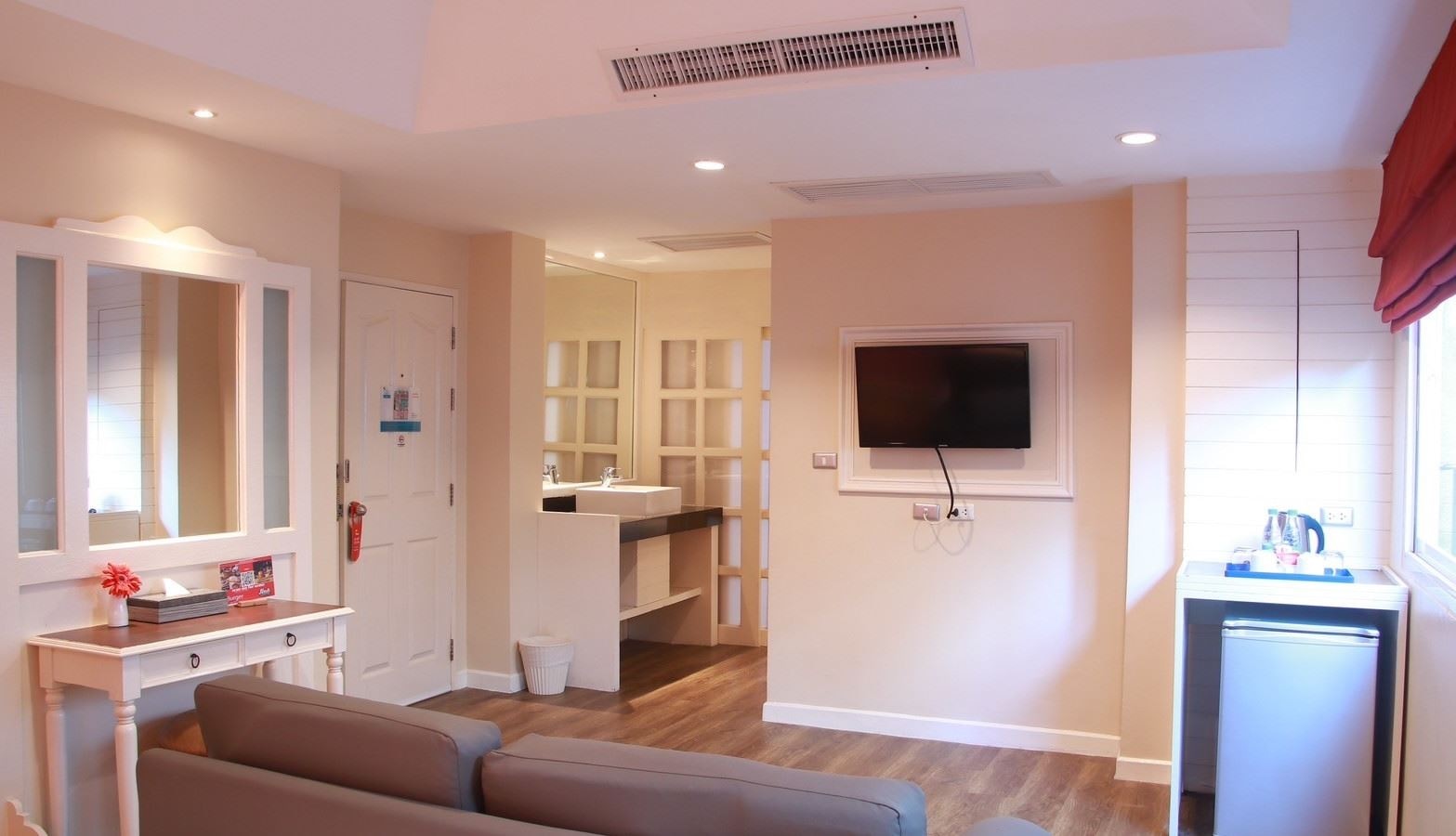 rooms-family-room