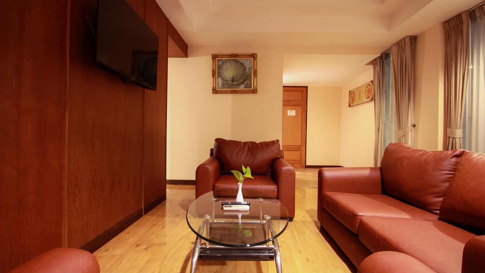 rooms-executive-suite-room