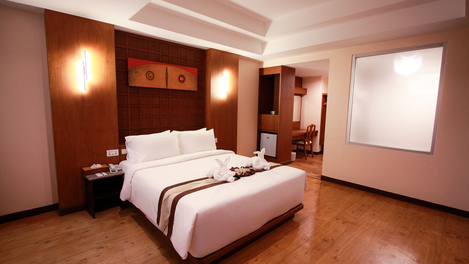 rooms-executive-suite-room