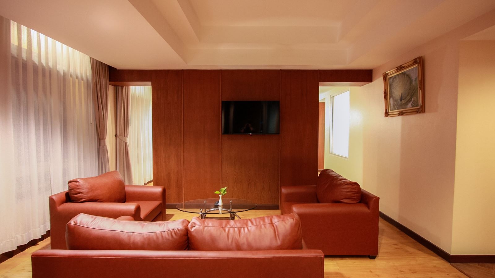rooms-executive-suite-room