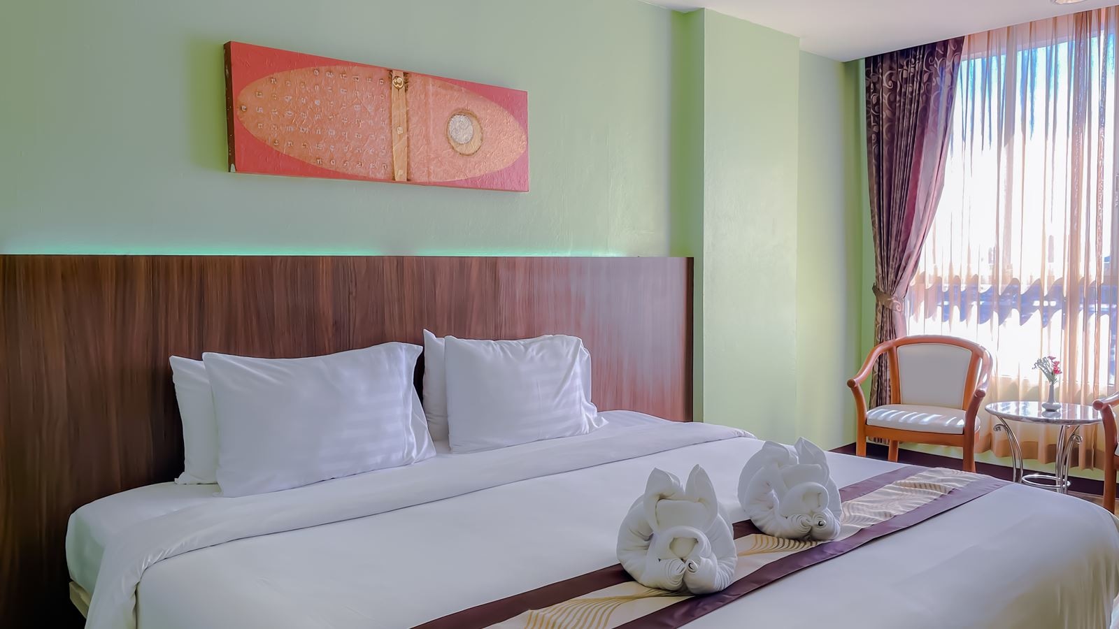 rooms-superior-queen-room