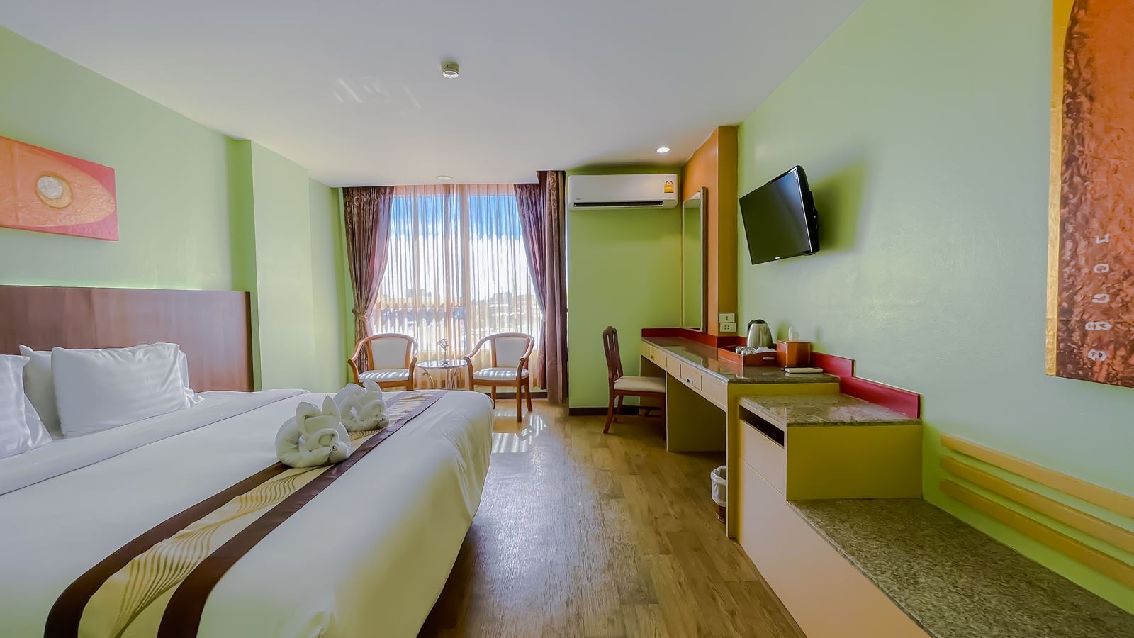 rooms-superior-queen-room