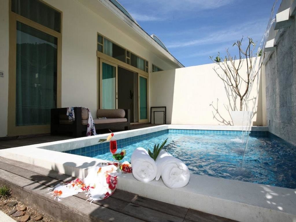 rooms-pool-villa