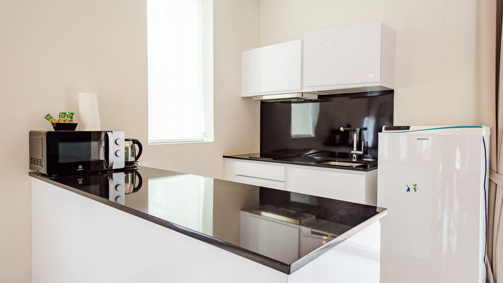 rooms-premium-2-bedroom-pool-suite-with-terrace