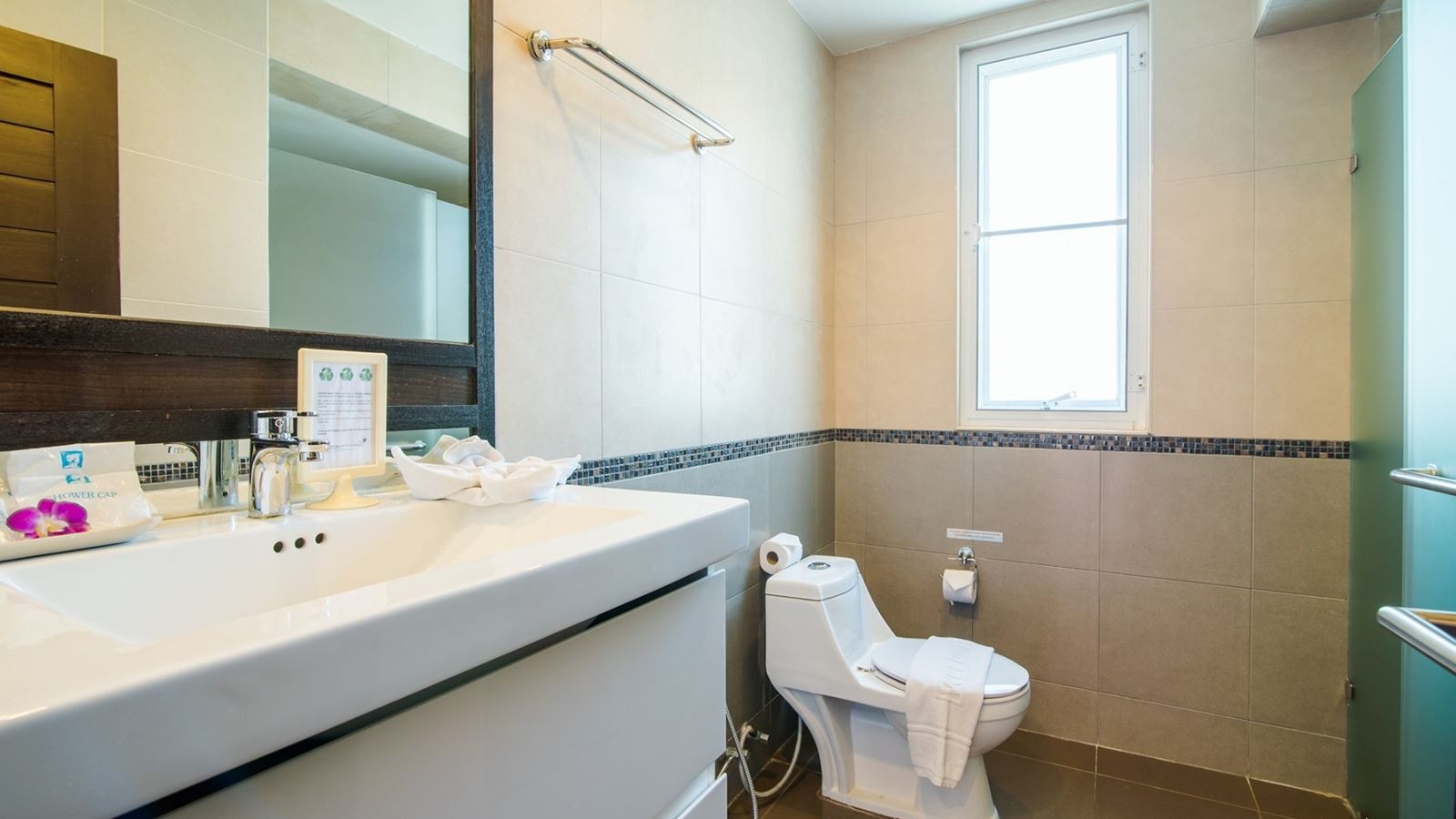 rooms-deluxe-pool-side-villa-2-bedroom-1-bathroom