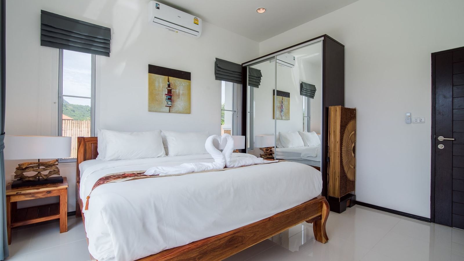 rooms-executive-pool-side-villa-2-bedroom--2-bathroom