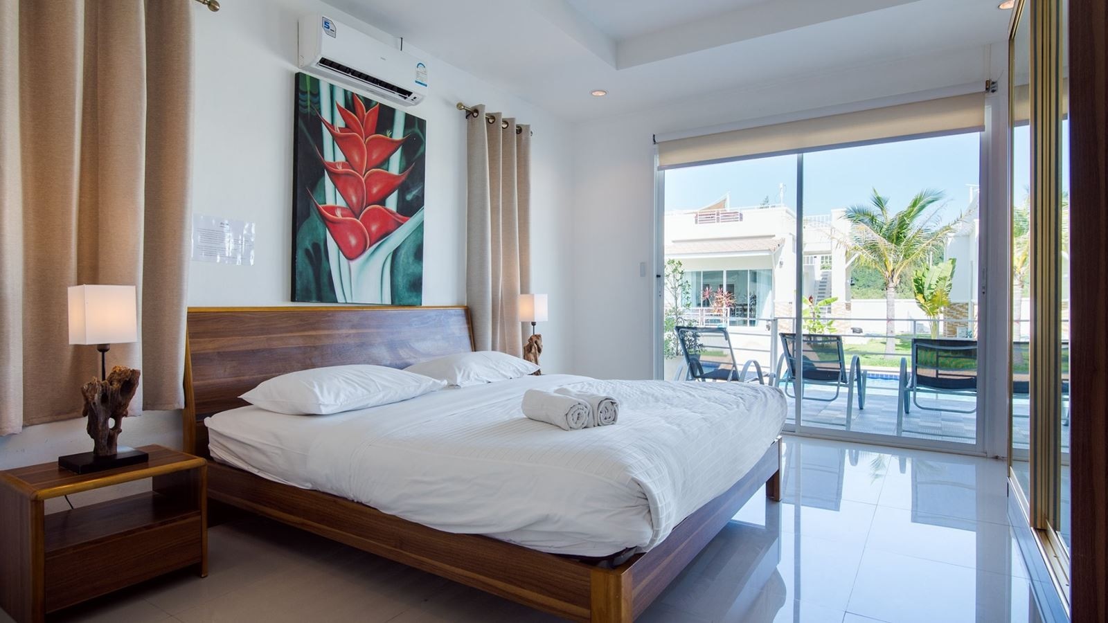 rooms-royal-villa-3-bedroom-2-bathroom