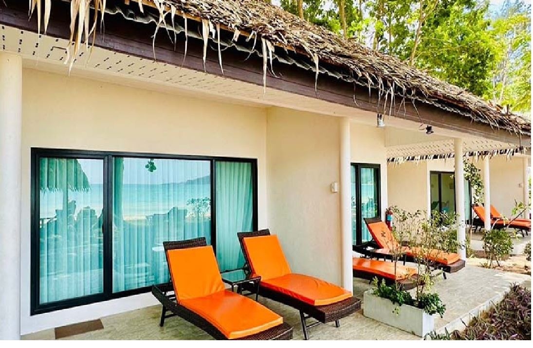 rooms-beachfront-bungalow