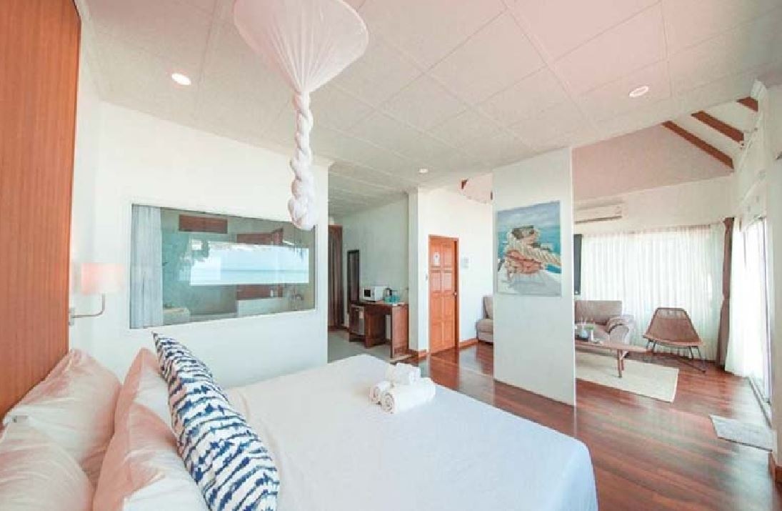 rooms-suite-beachfront