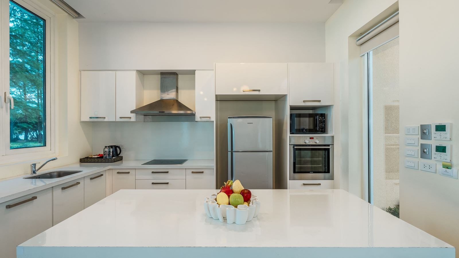 rooms-vf2b2-bedroom-ocean-front-pool-villa-420-sqm