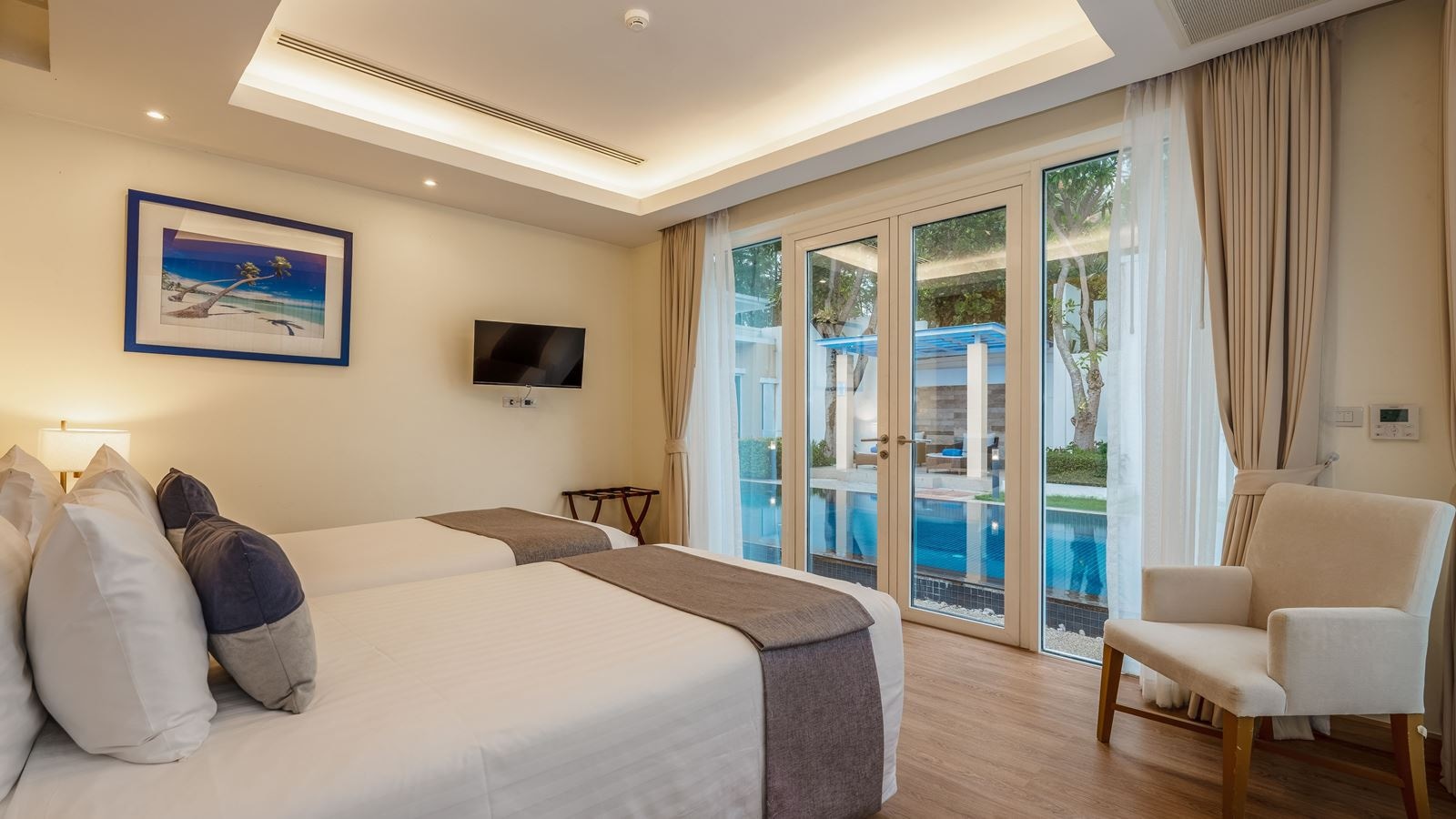 rooms-vf2b2-bedroom-ocean-front-pool-villa-420-sqm