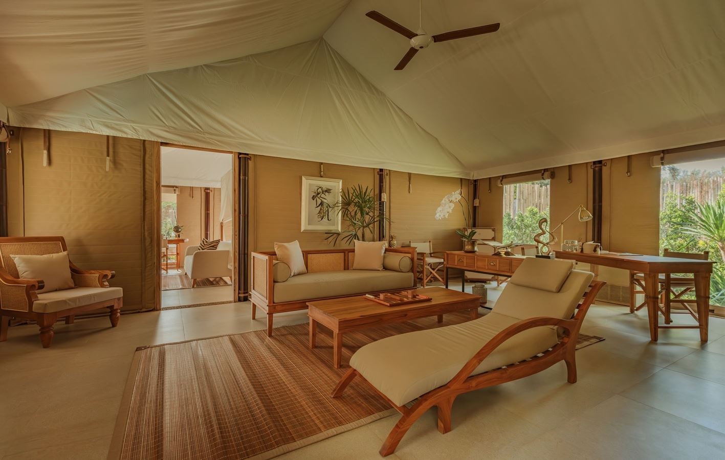 rooms-2-bedrooms-lagoon-pool-tented-suite
