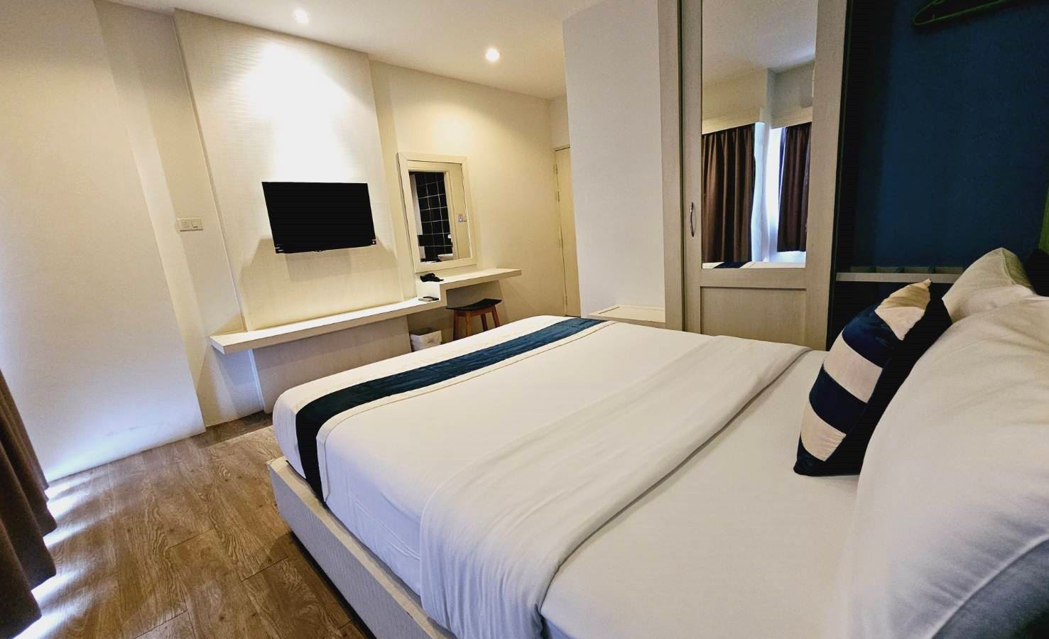 rooms-superior-double-room