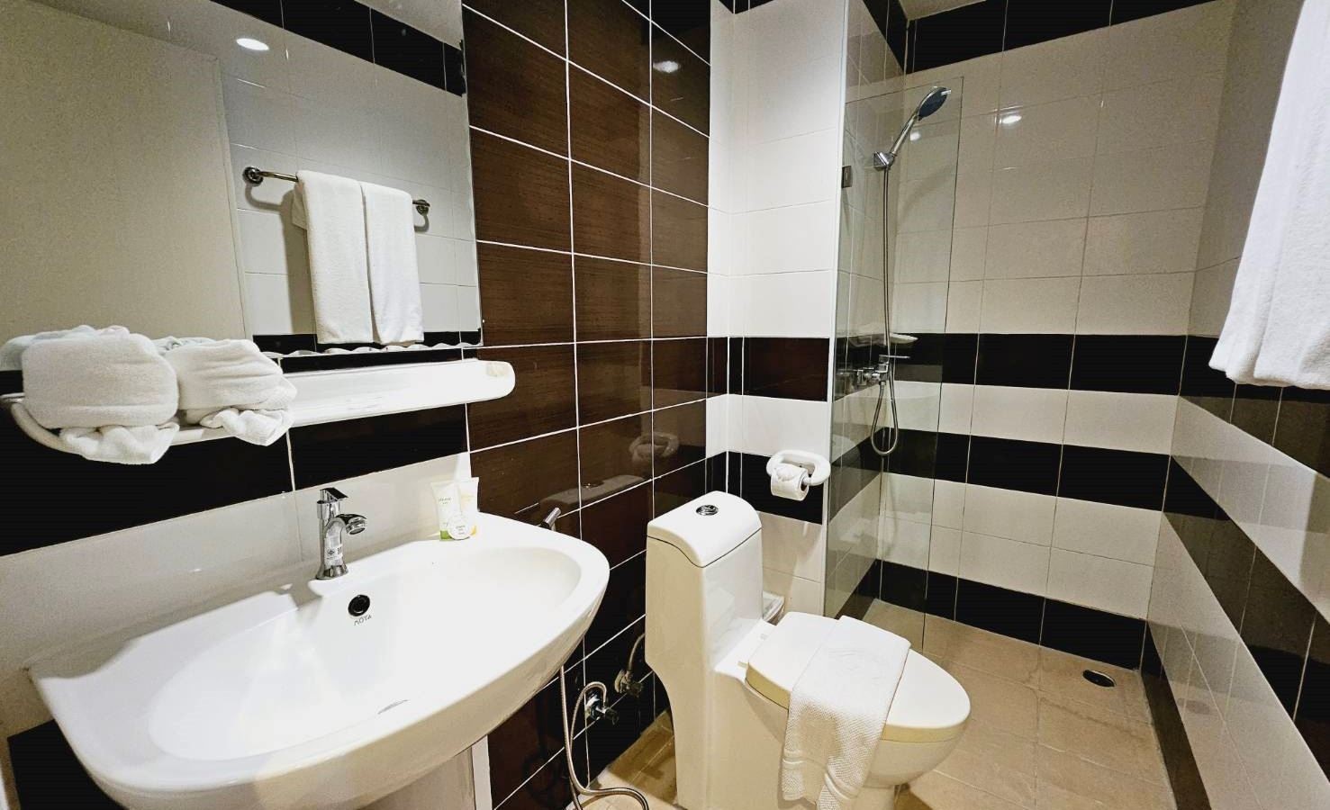 rooms-superior-double-room