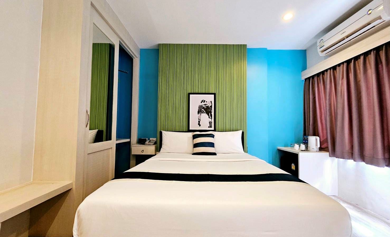 rooms-delxe-double-room