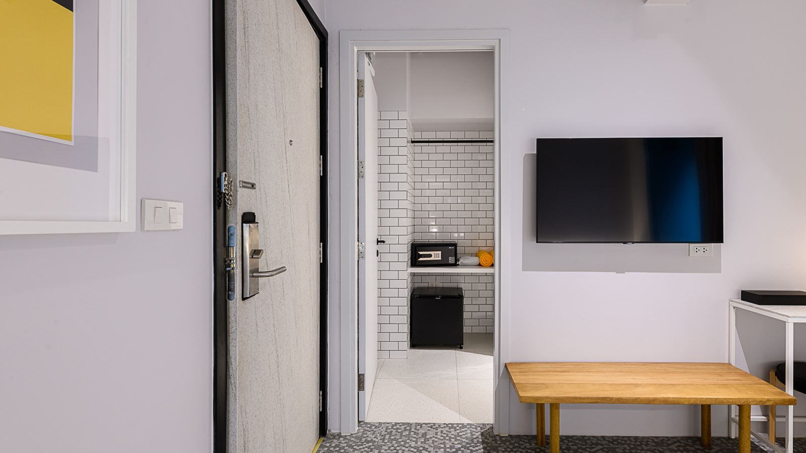 rooms-river-front-2-bedroom