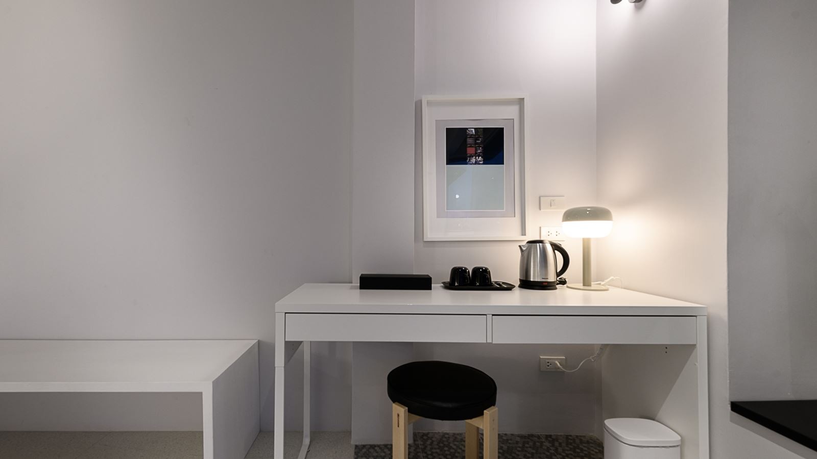 rooms-river-front-deluxe-room