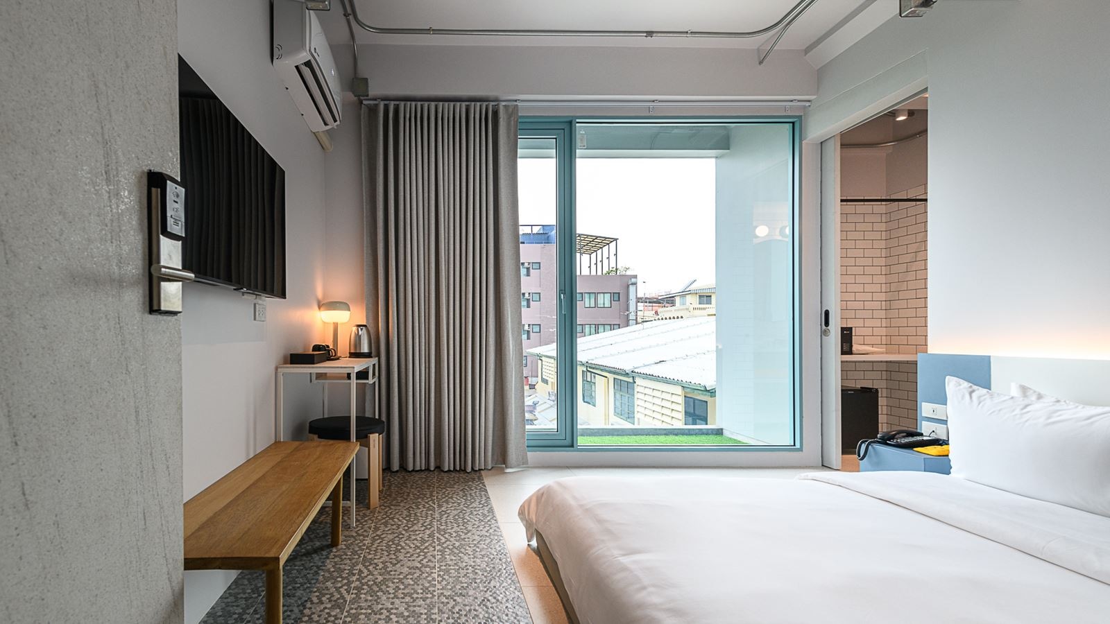 rooms-wanglang-river-deluxe