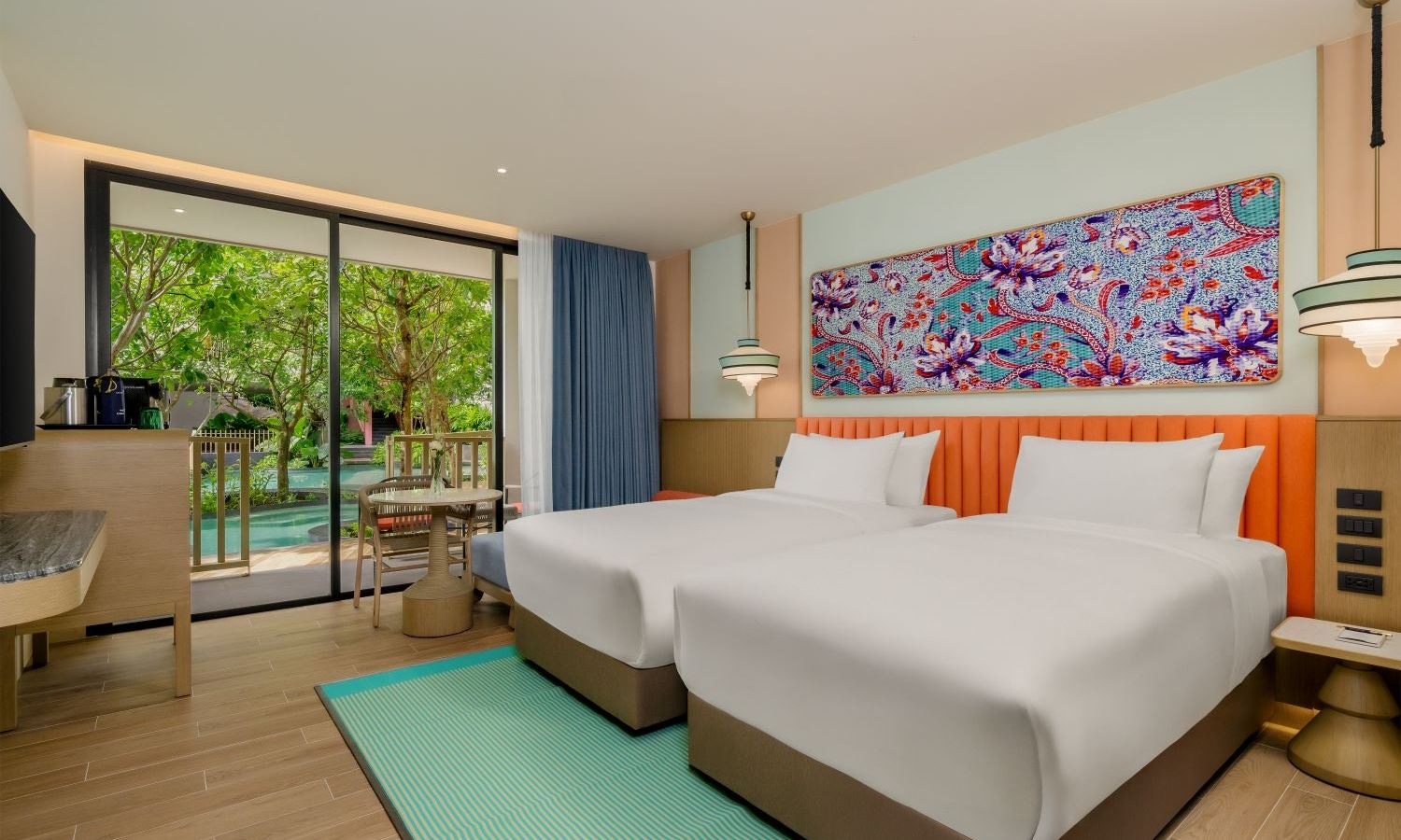 rooms-deluxe-room-twin